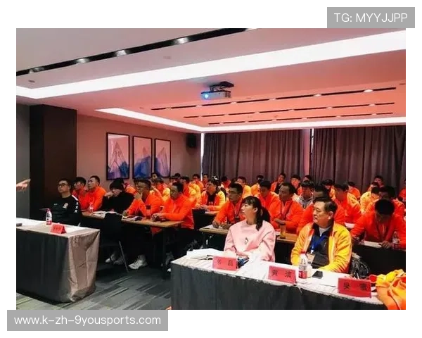 世界篮球俱乐部在青年培训中引进国际教练资源，世界篮球协会会长